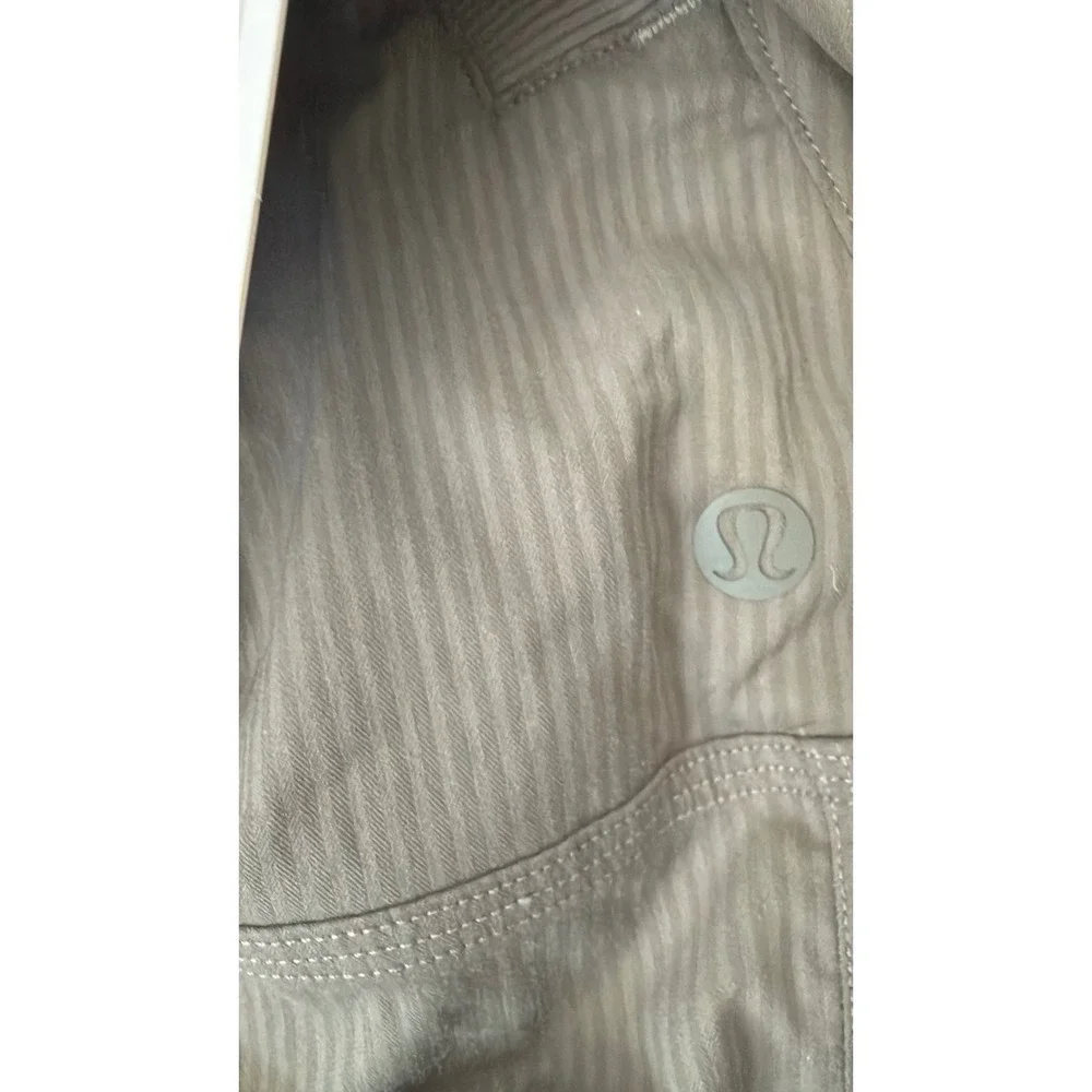 Lululemon dance studio midrise pant NWT size 6 green